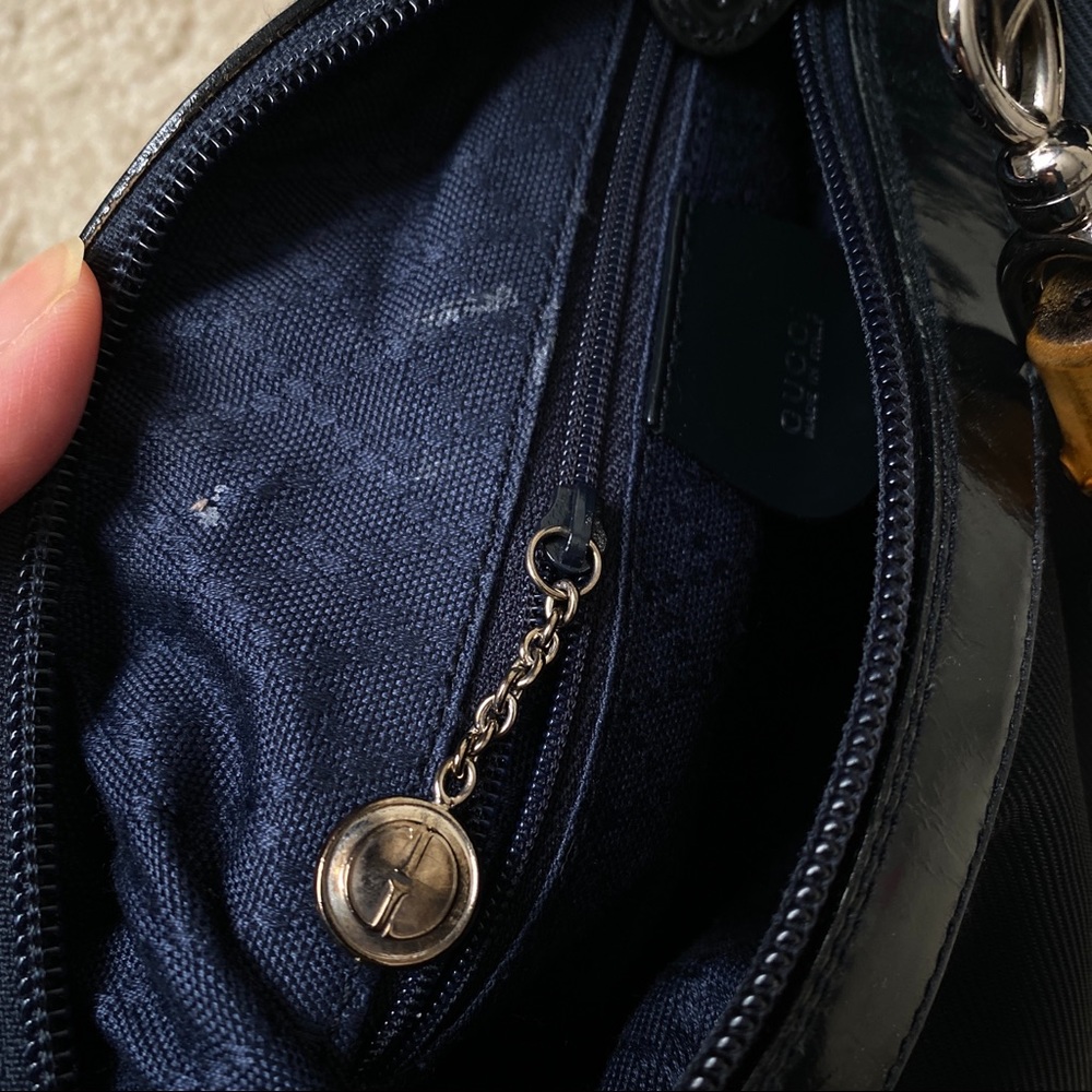 Gucci Shoulder Bag - image 8